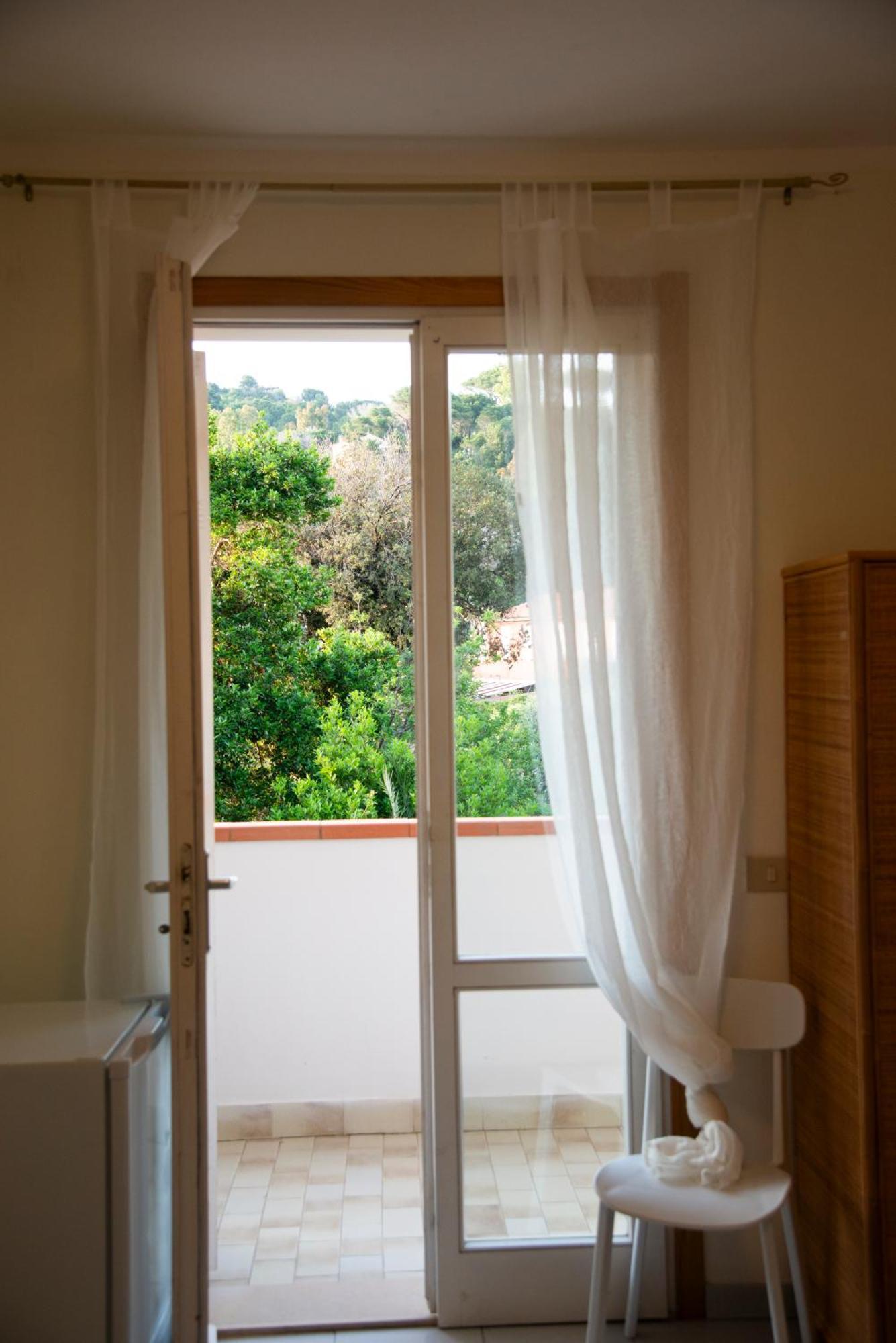 Residence Hotel Villa Mare Portoferraio Exterior photo
